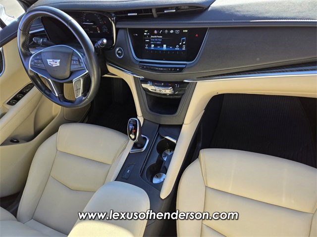 Used 2019 Cadillac XT5 FWD image 16