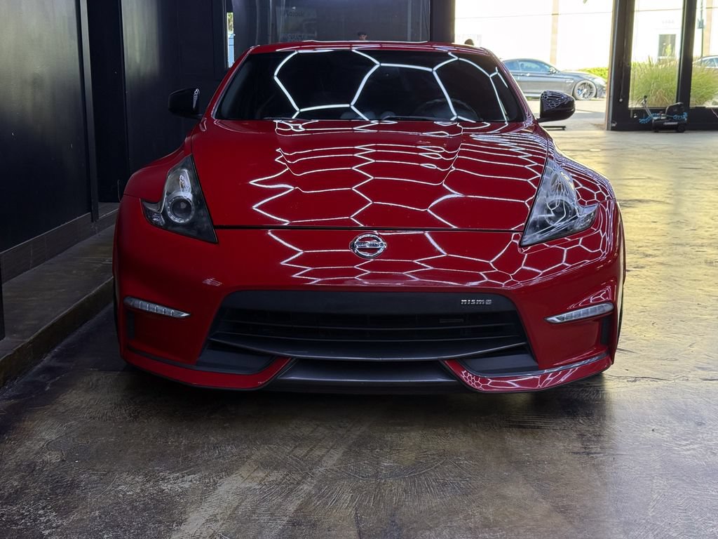 Used 2016 Nissan 370Z NISMO RWD image 2