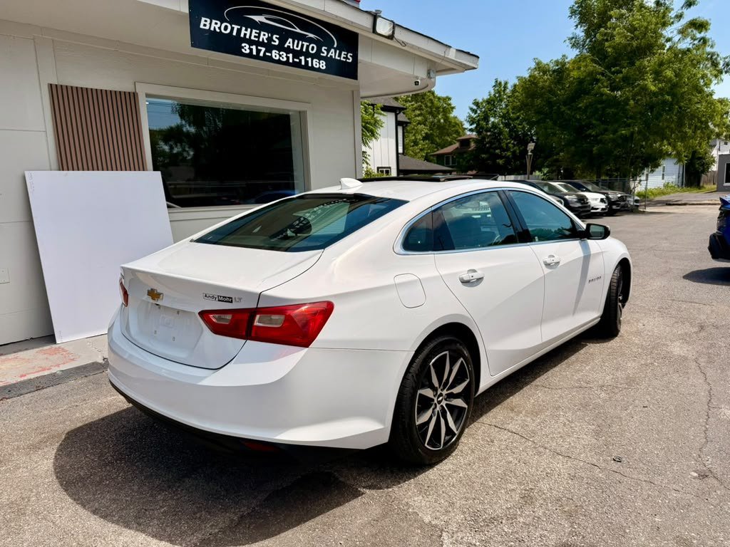 Used 2018 Chevrolet Malibu LT w/ Leather Package FWD image 15