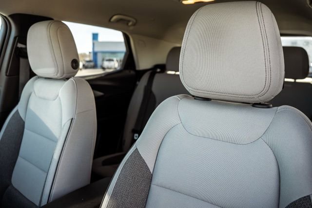 Used 2025 Chevrolet TrailBlazer LT image 28