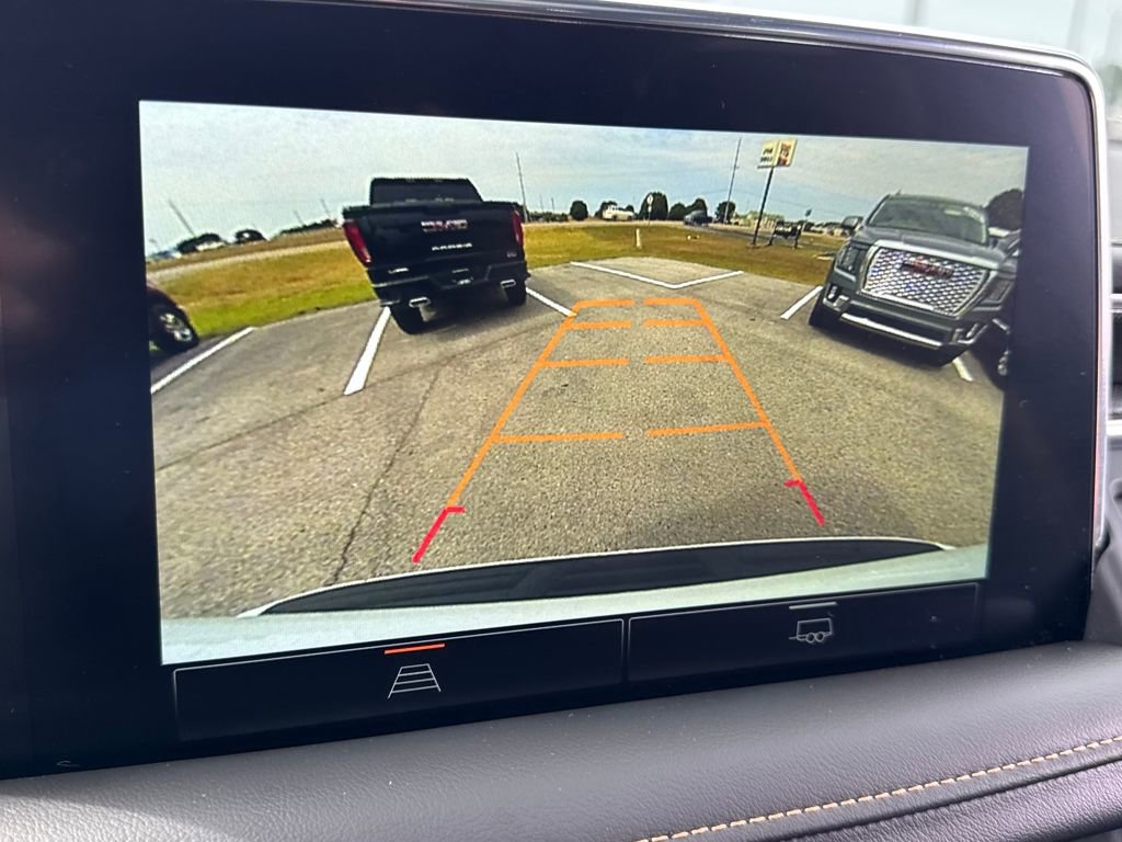 Used 2022 GMC Yukon AT4 image 24