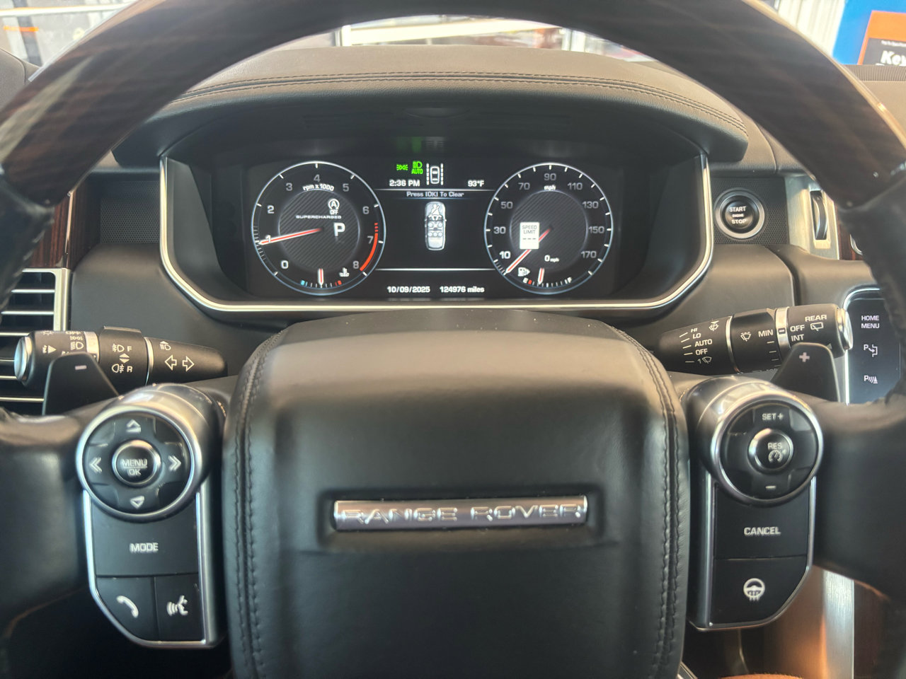 Used 2014 Land Rover Range Rover Supercharged image 13