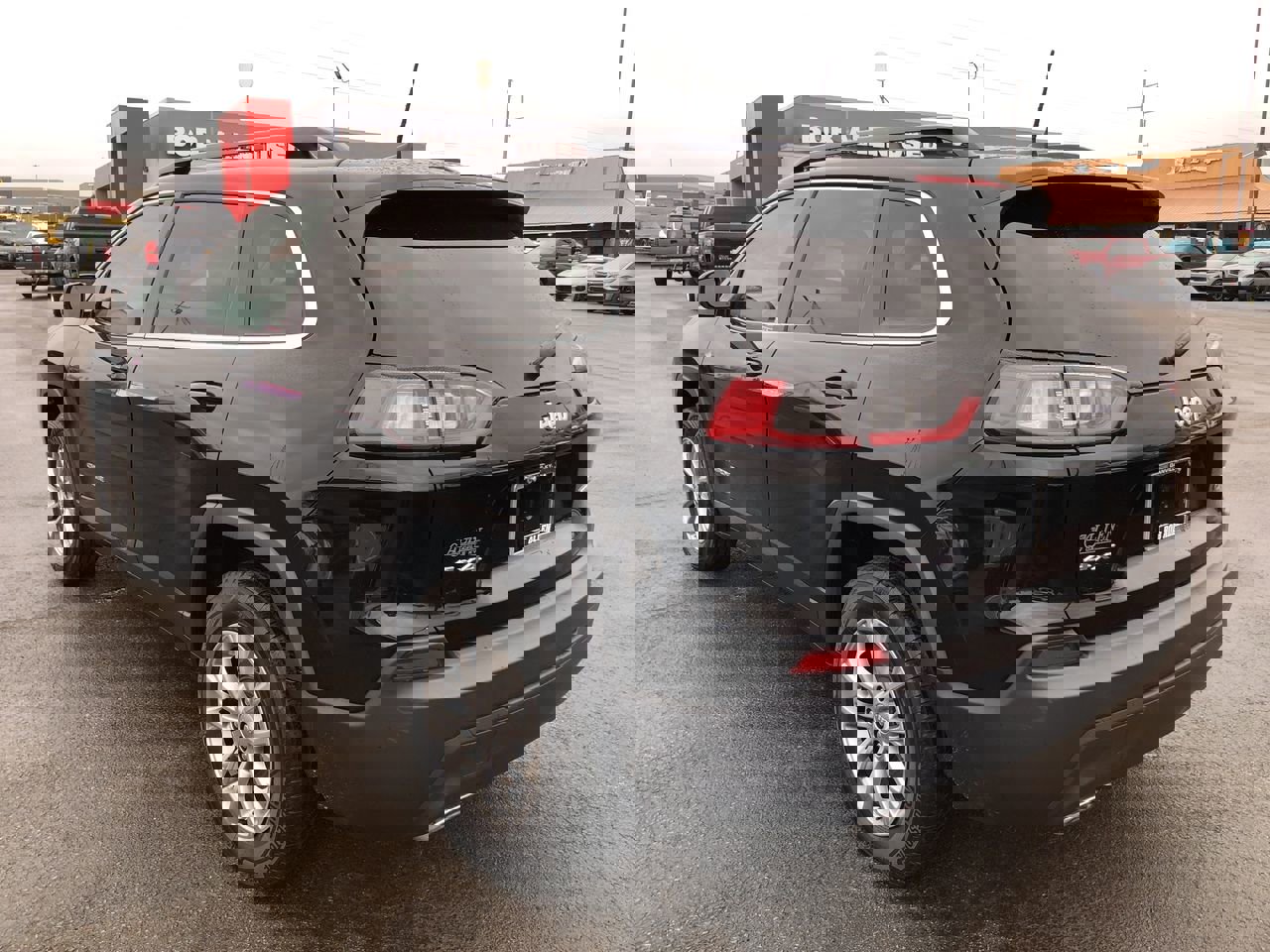 Used 2022 Jeep Cherokee Latitude Lux image 4