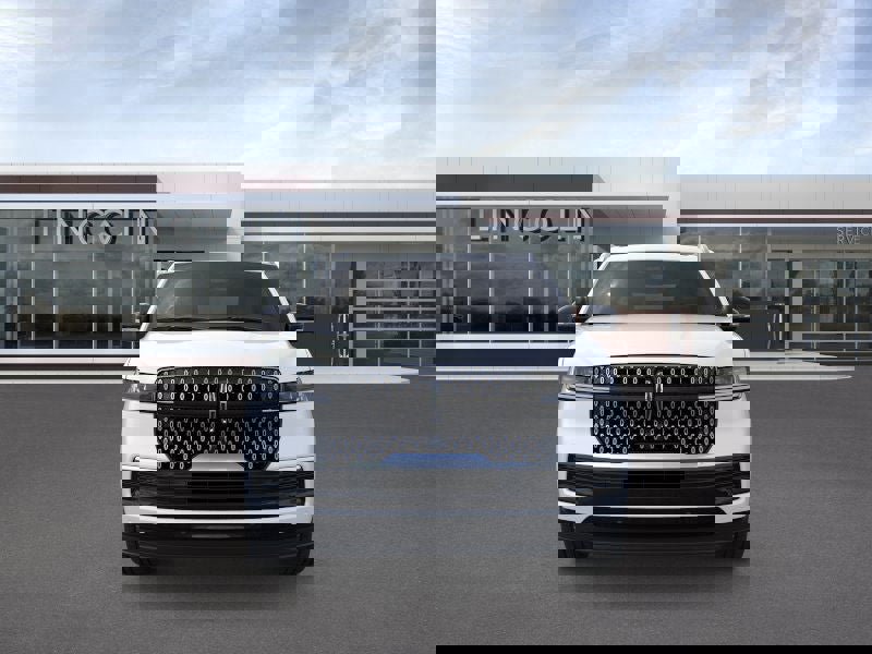 New 2025 Lincoln Navigator Reserve image 7