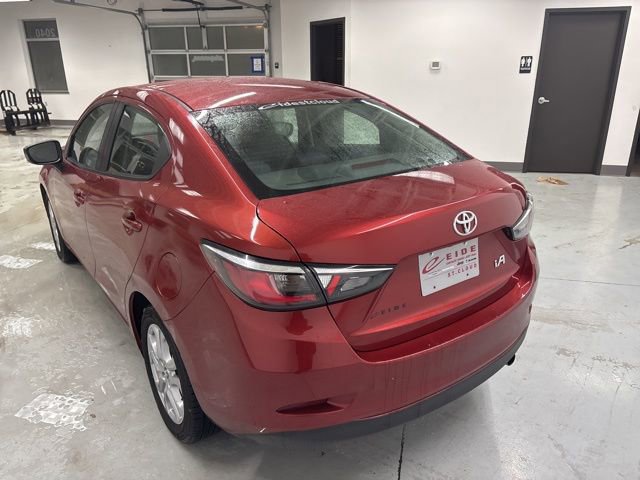 Used 2017 Toyota Yaris iA image 8
