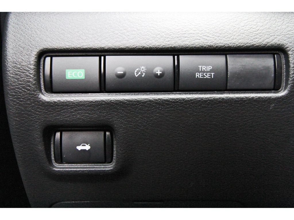 Certified 2025 Nissan Sentra SV w/ All-Weather Package FWD image 19