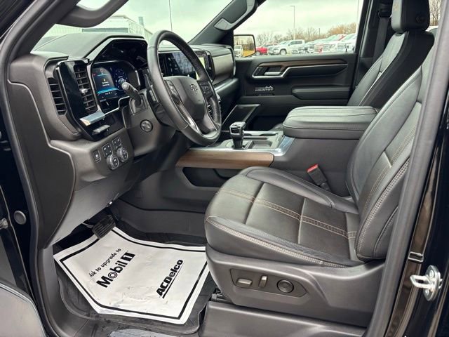 Certified 2024 Chevrolet Silverado 1500 High Country w/ Midnight Edition image 12