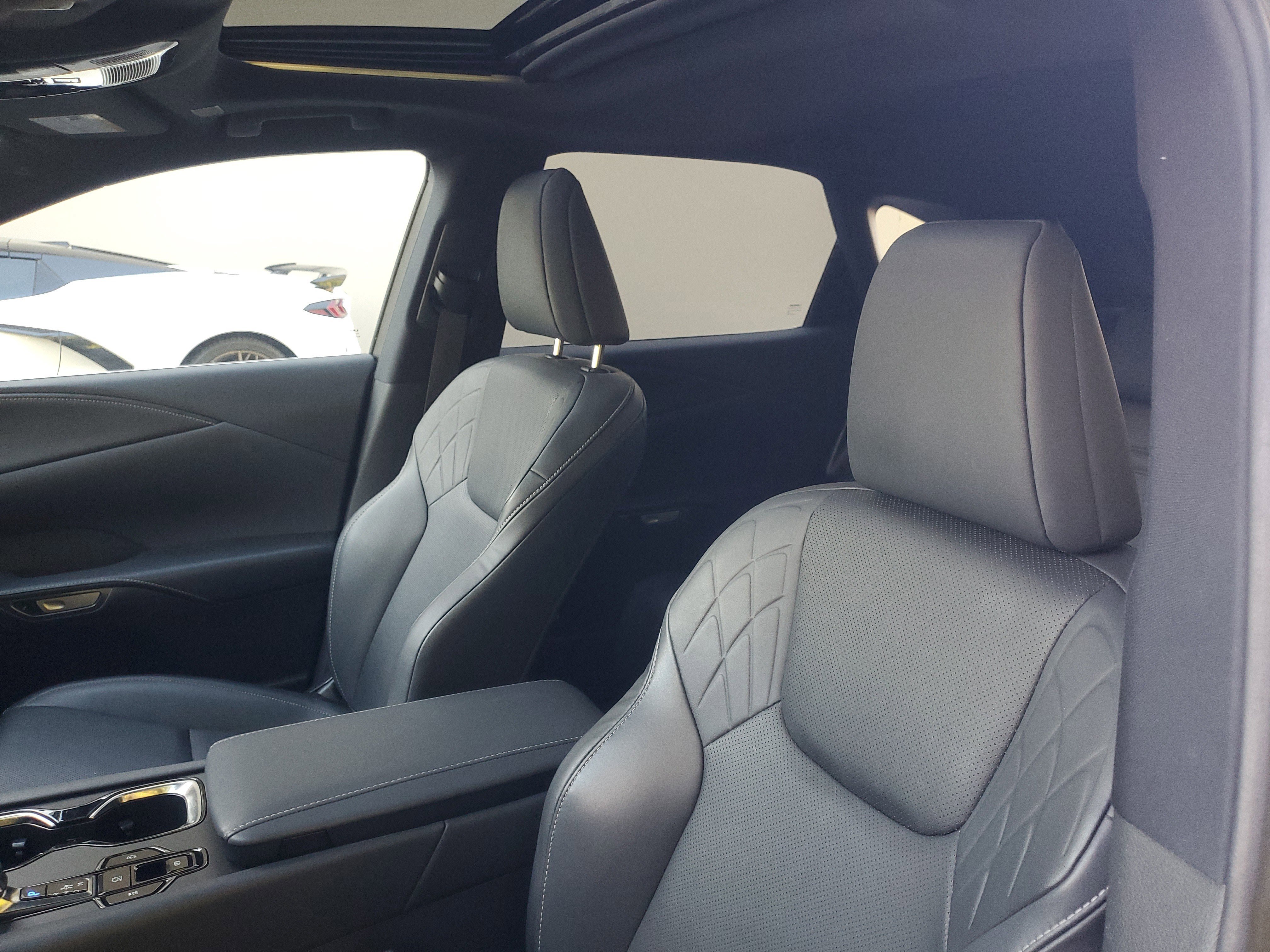 Used 2023 Lexus RX 350 Premium w/ Cold Area Package image 17