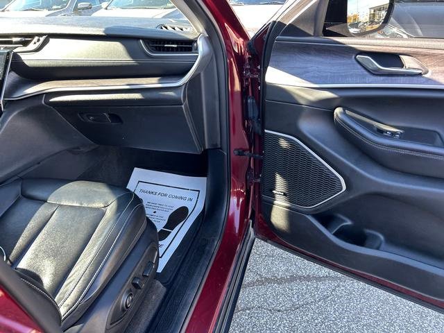 Used 2021 Jeep Grand Cherokee L Limited w/ Trailer Tow Group (B) image 29