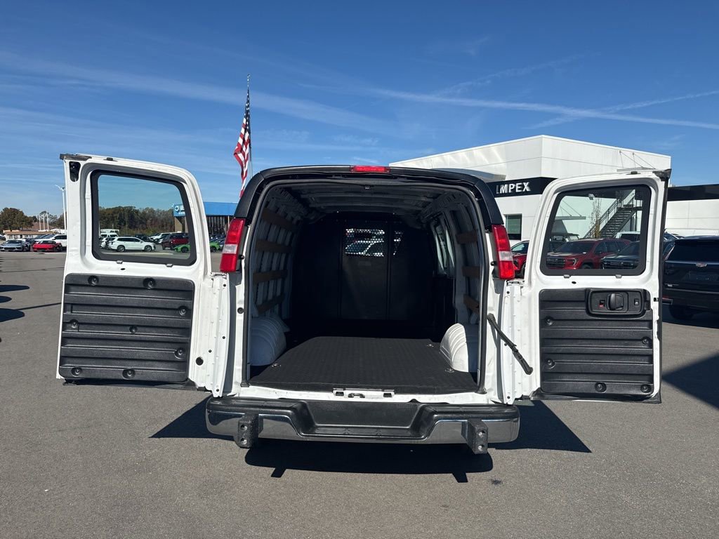 Used 2023 Chevrolet Express 2500 w/ Driver Convenience Package RWD image 22