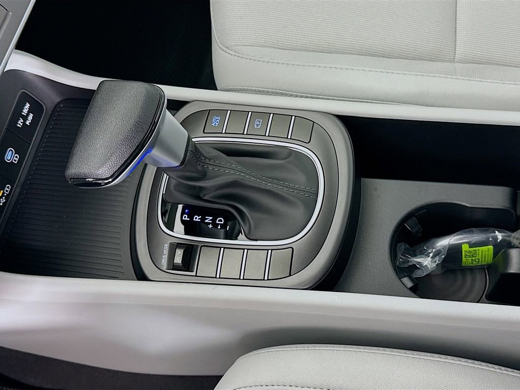 New 2026 Hyundai Kona SE image 14