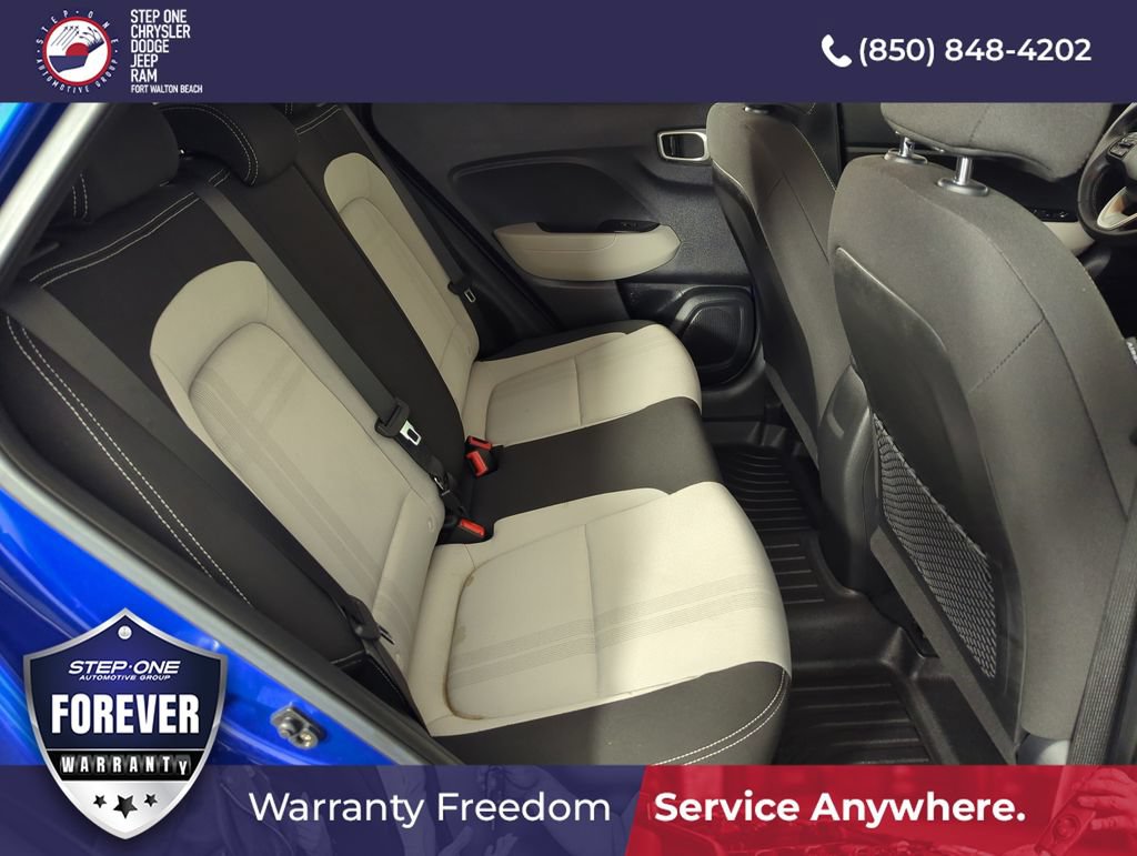 Used 2023 Hyundai Venue SEL FWD image 32