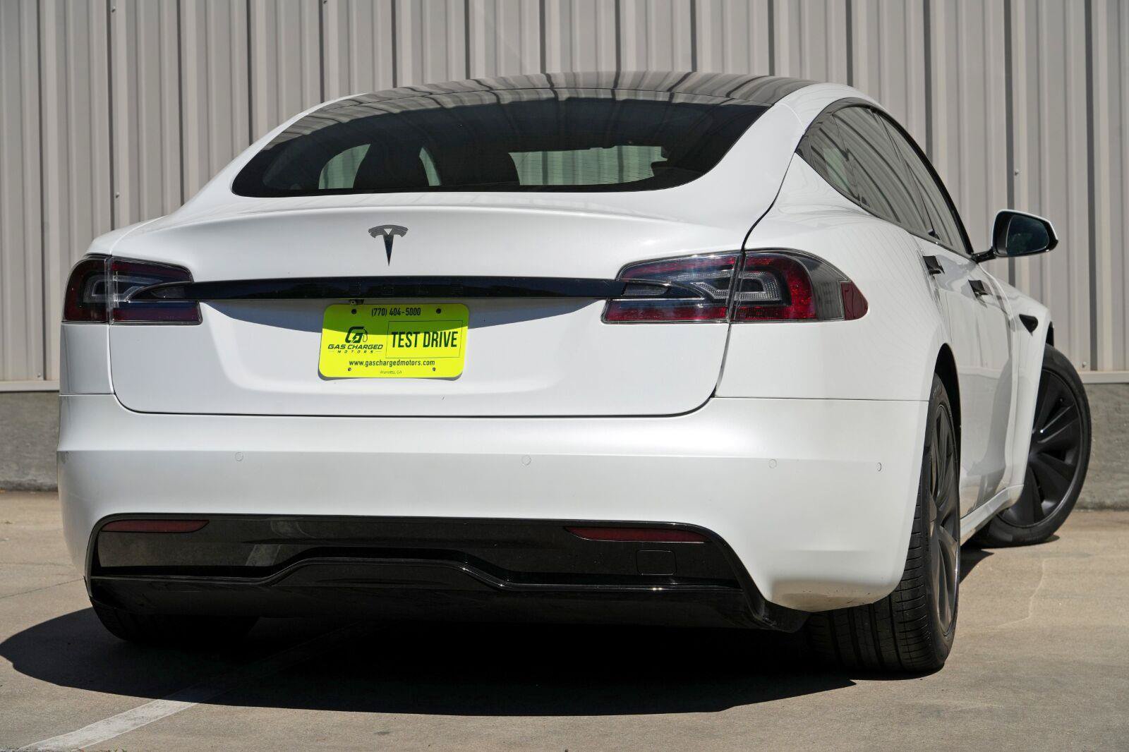 Used 2022 Tesla Model S AWD/4WD image 4
