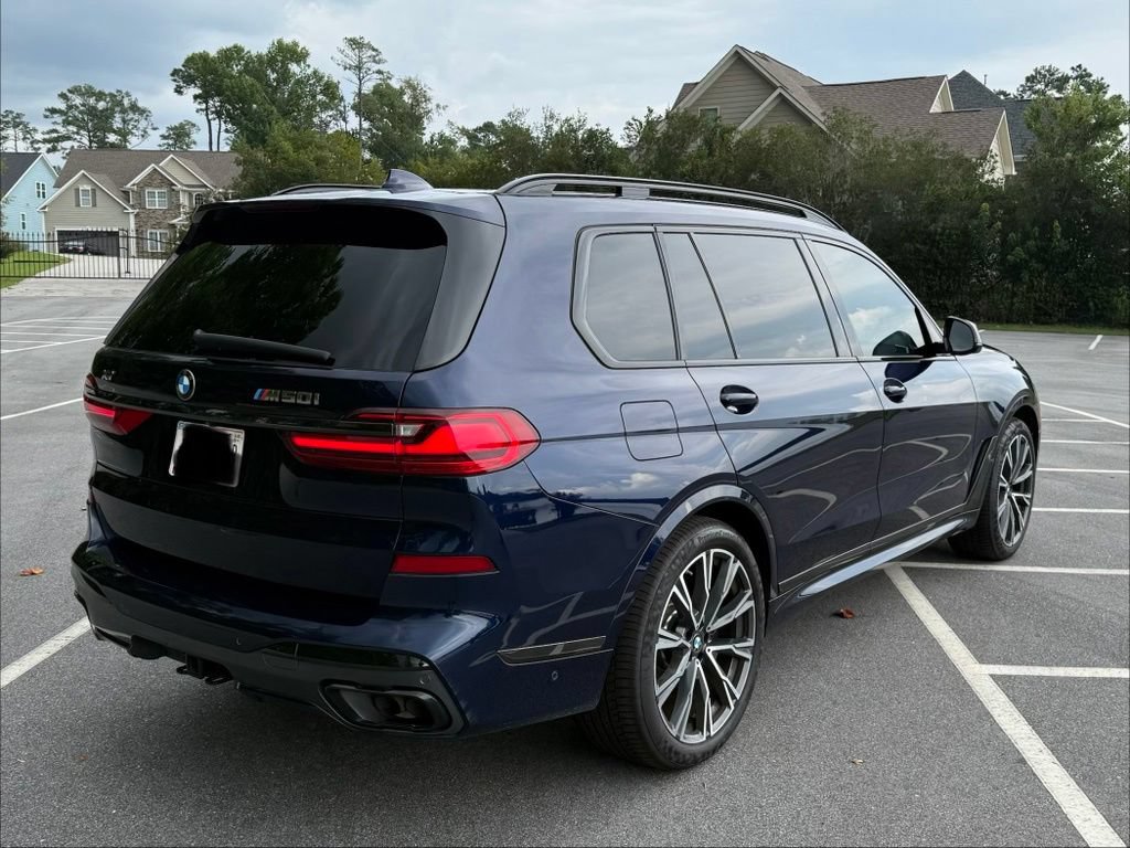Used 2021 BMW X7 M50i AWD/4WD image 5