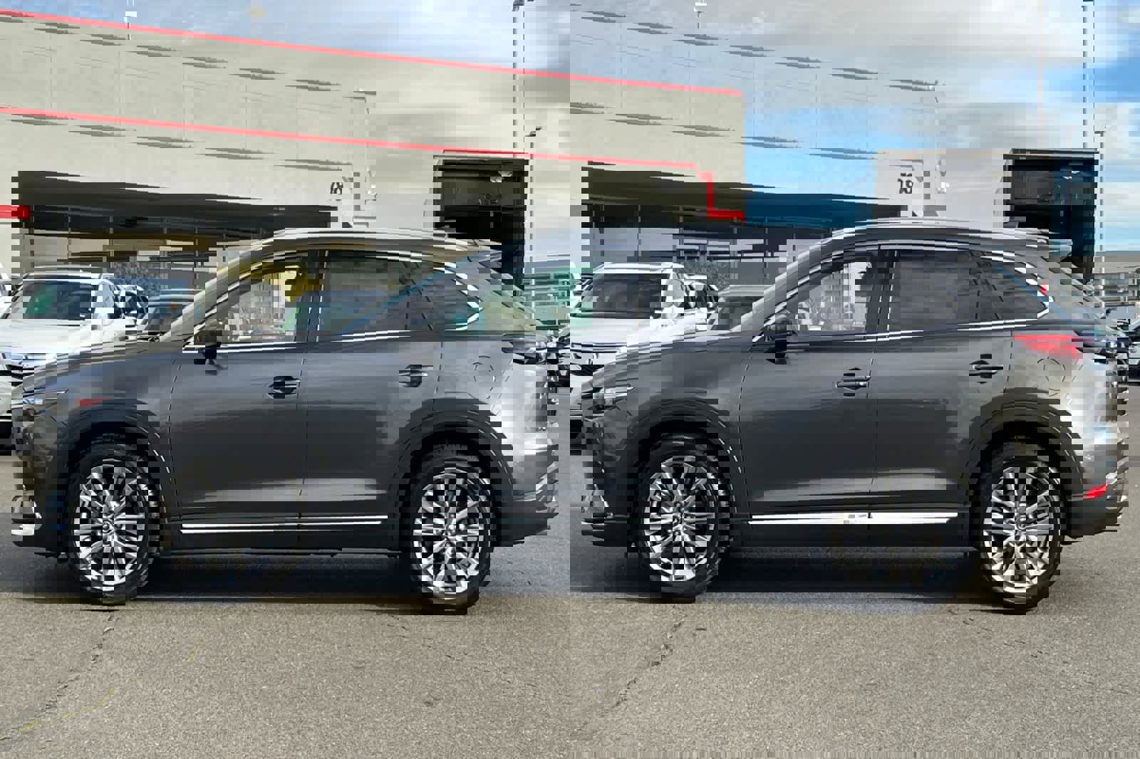 Used 2017 MAZDA CX-9 Signature image 9