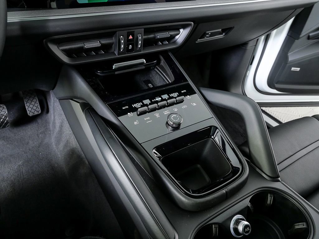 New 2026 Porsche Cayenne E-Hybrid Coupe image 19