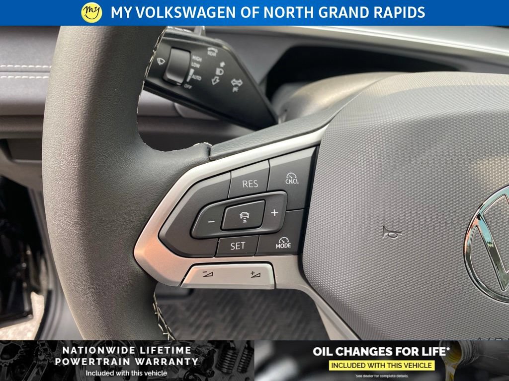 New 2026 Volkswagen Tiguan SE AWD/4WD image 9