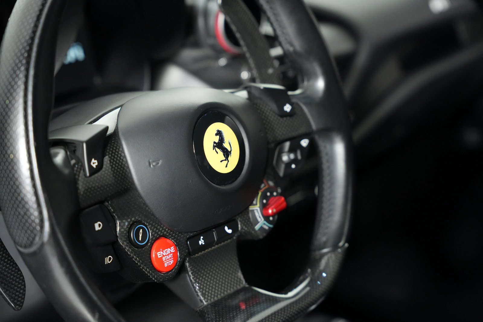 Used 2020 Ferrari F8 Tributo RWD image 23