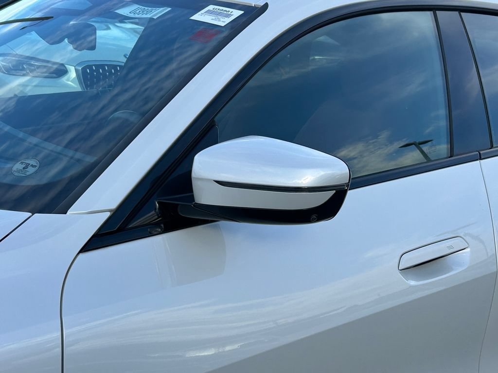Used 2023 BMW i4 eDrive35 RWD image 10