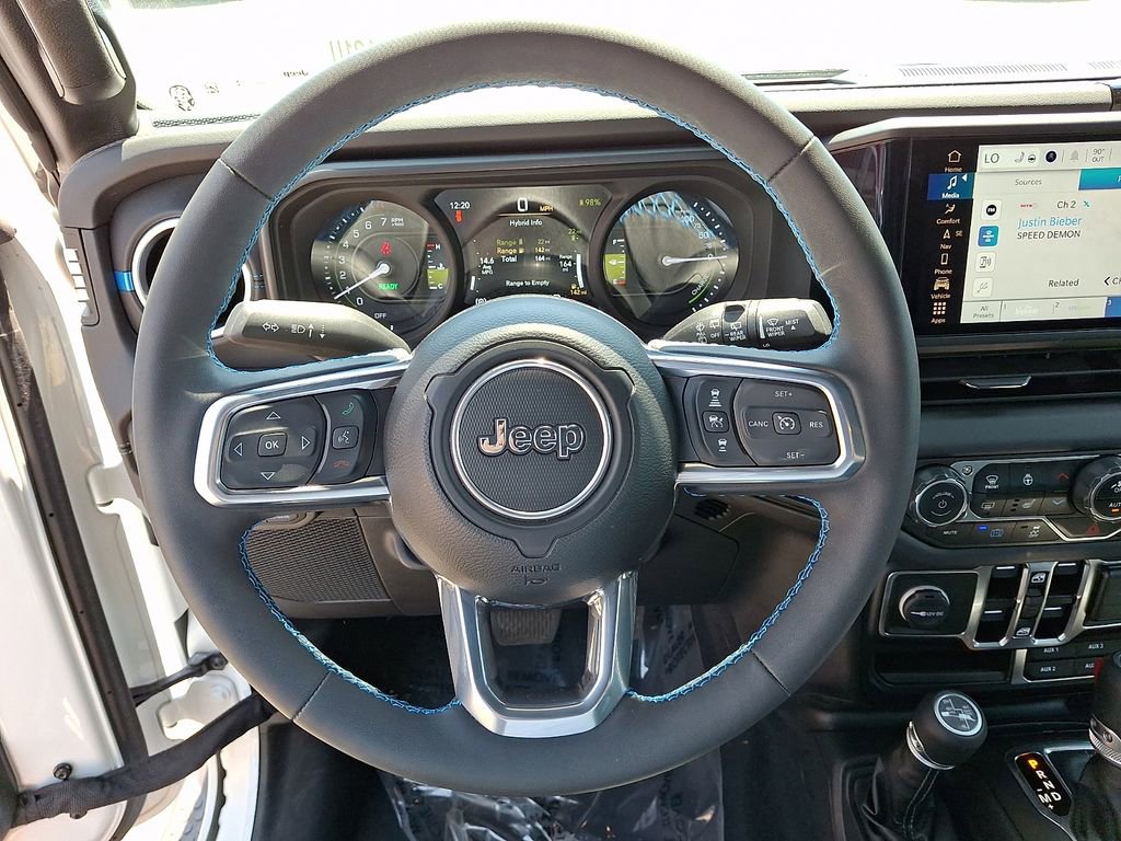 Used 2024 Jeep Wrangler High Altitude AWD/4WD image 20