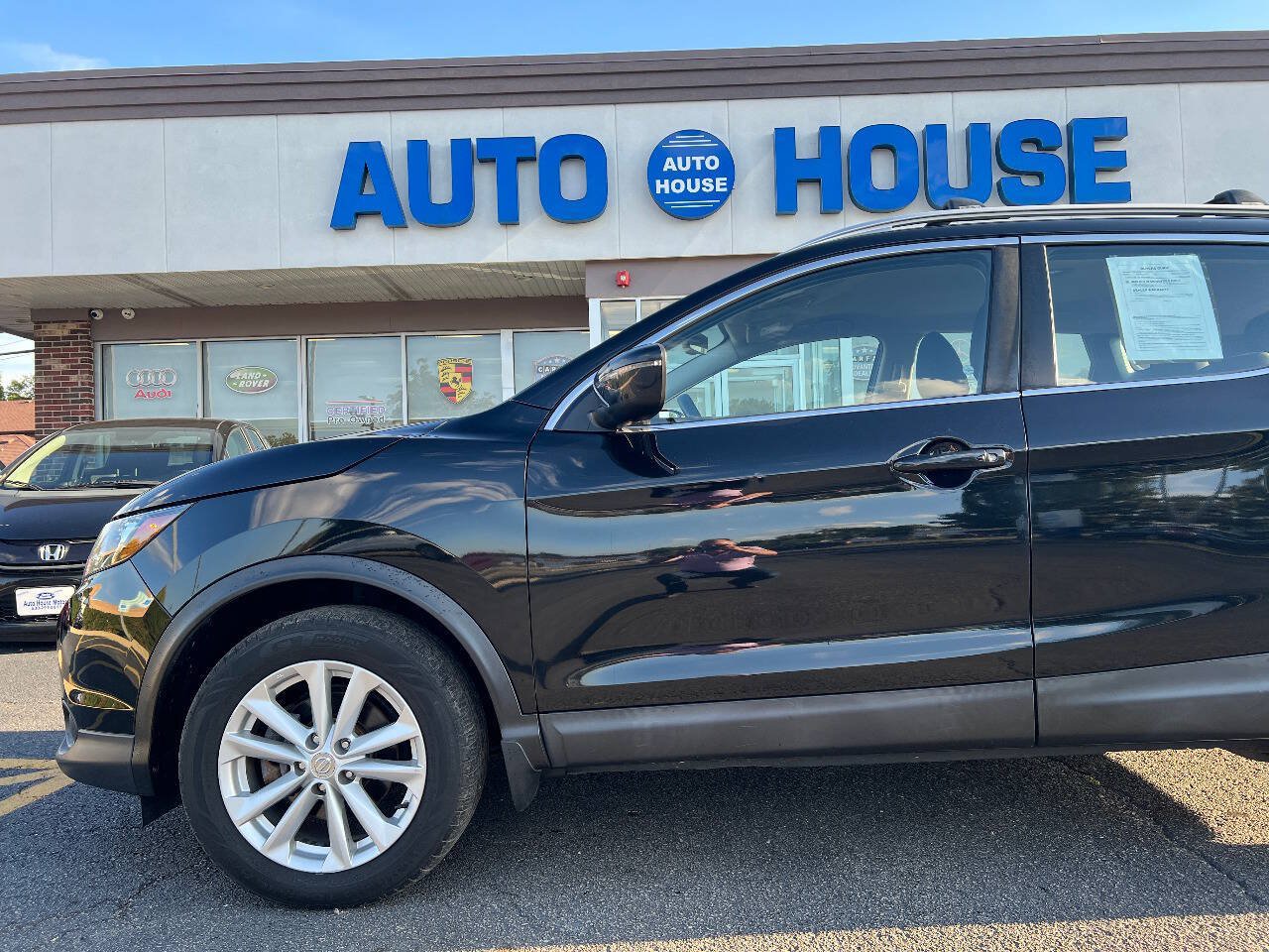 Used 2017 Nissan Rogue Sport SV AWD/4WD image 36