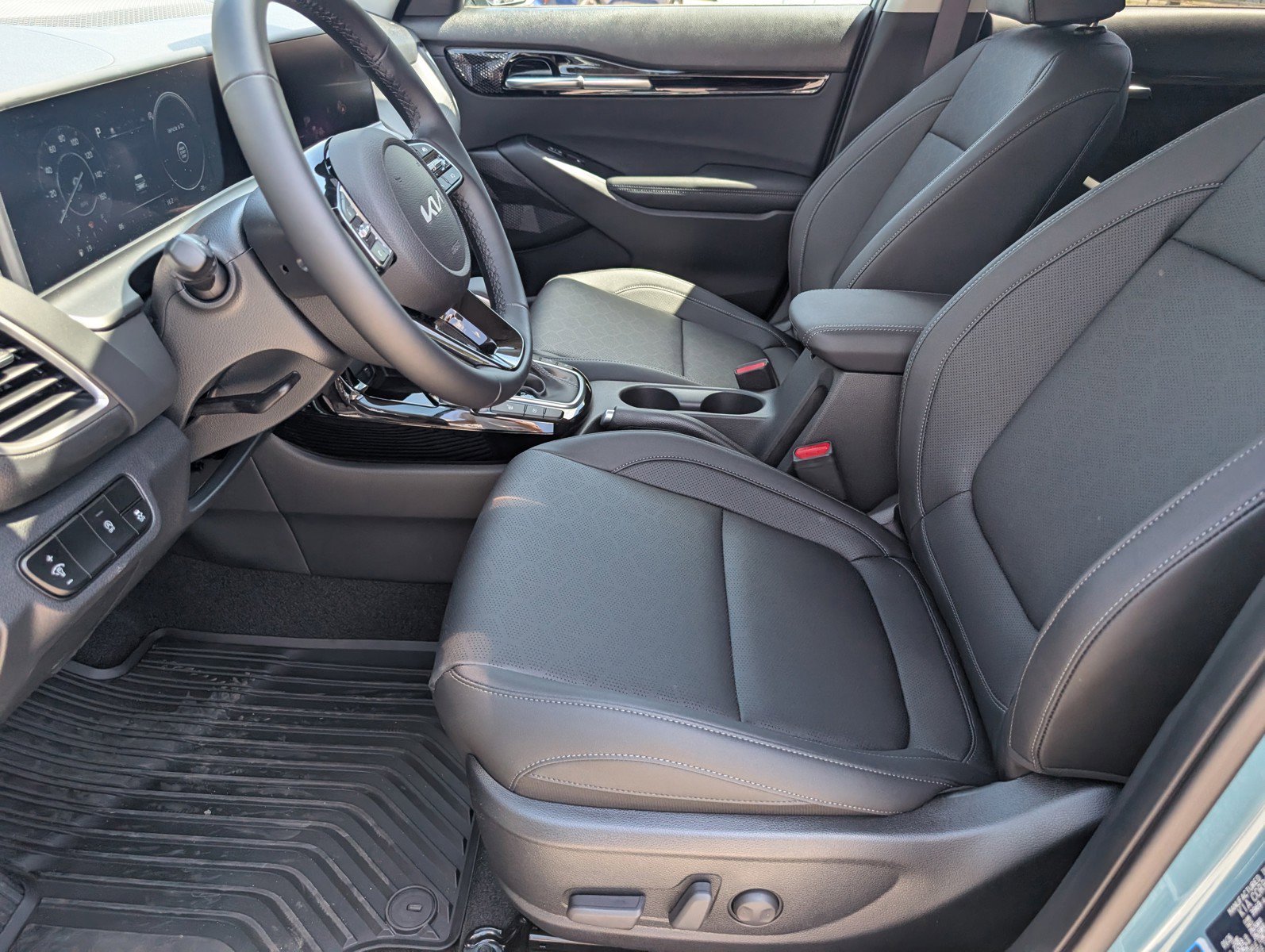 New 2026 Kia Seltos EX FWD image 6