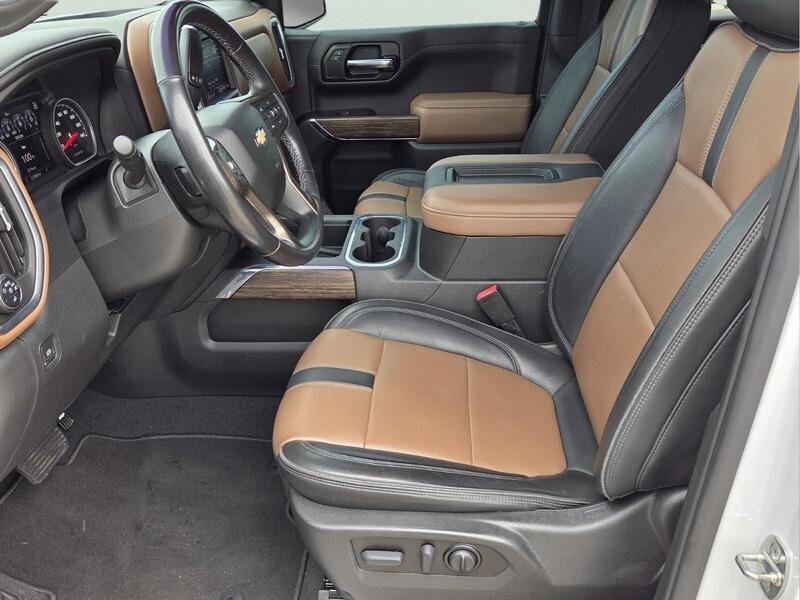Used 2022 Chevrolet Silverado 1500 High Country w/ Z71 Off-Road Package AWD/4WD image 10