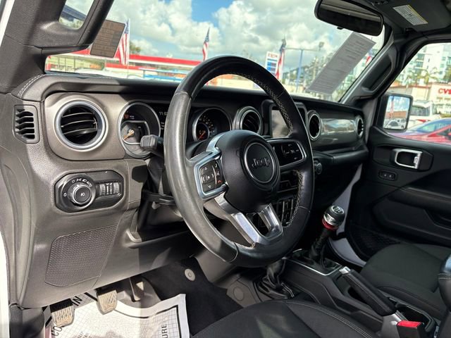 Used 2018 Jeep Wrangler Unlimited Sahara image 25