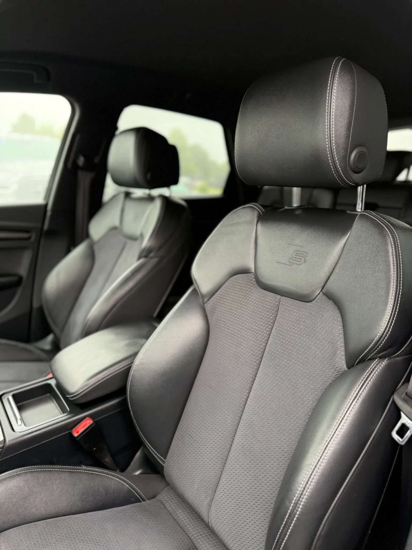 Used 2022 Audi SQ5 Premium AWD/4WD image 2