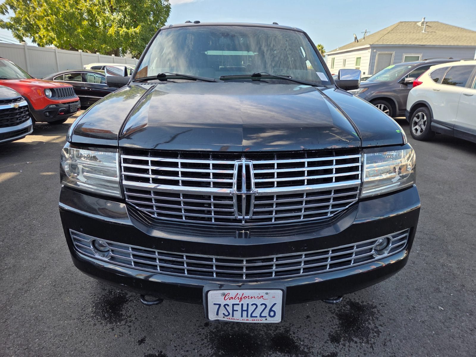 Used 2014 Lincoln Navigator 4WD image 6