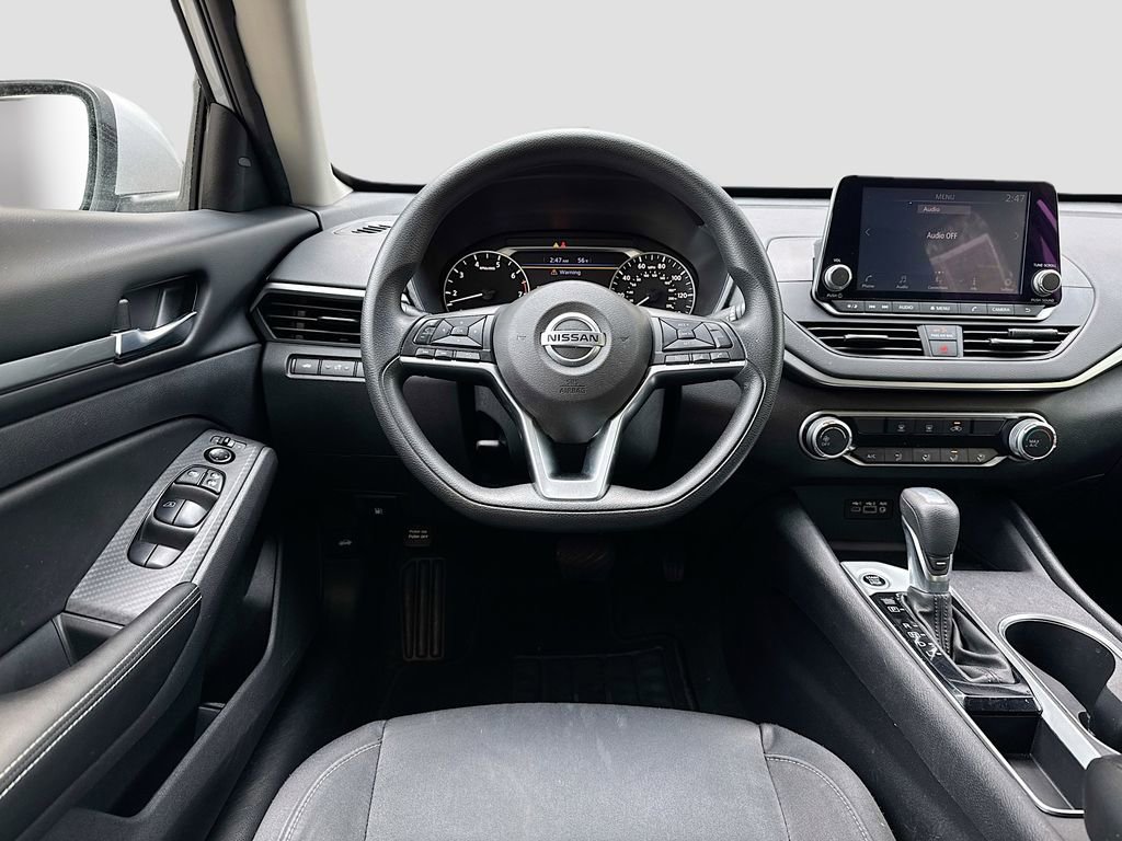 Used 2022 Nissan Altima 2.5 SV image 17