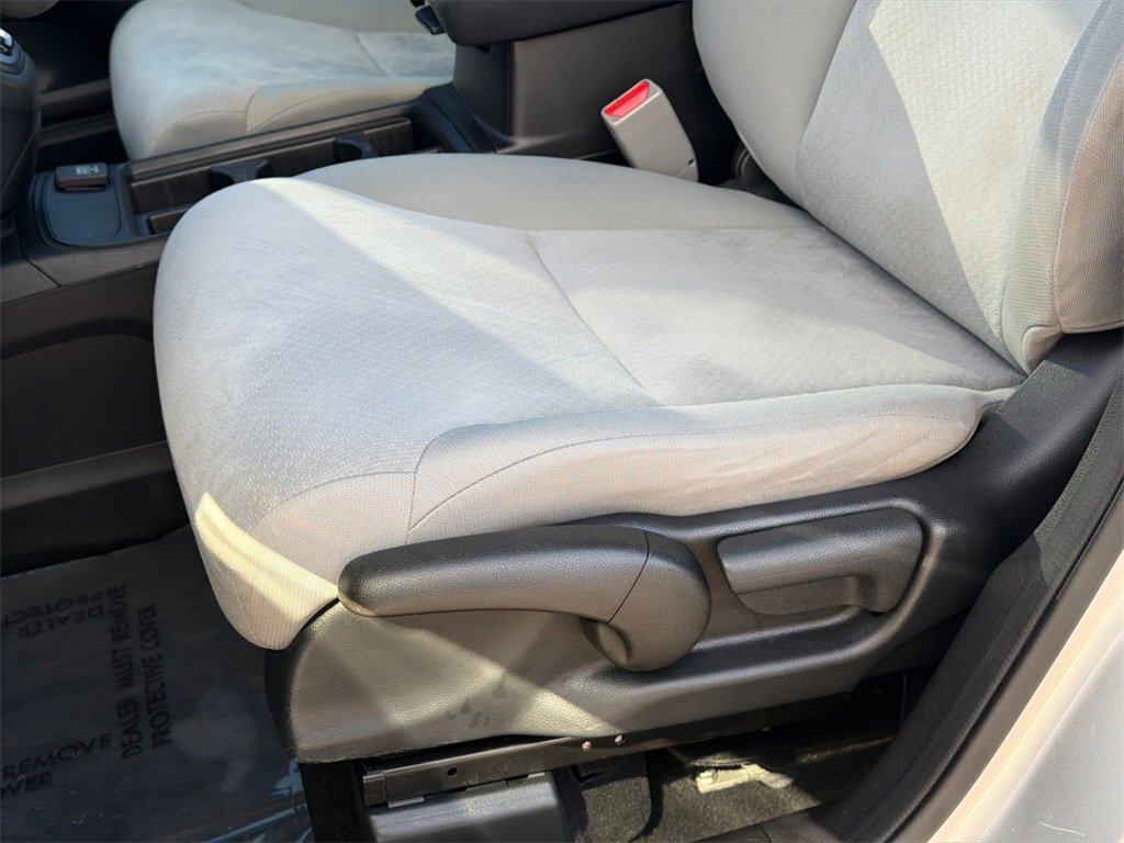 Used 2015 Honda CR-V LX image 13