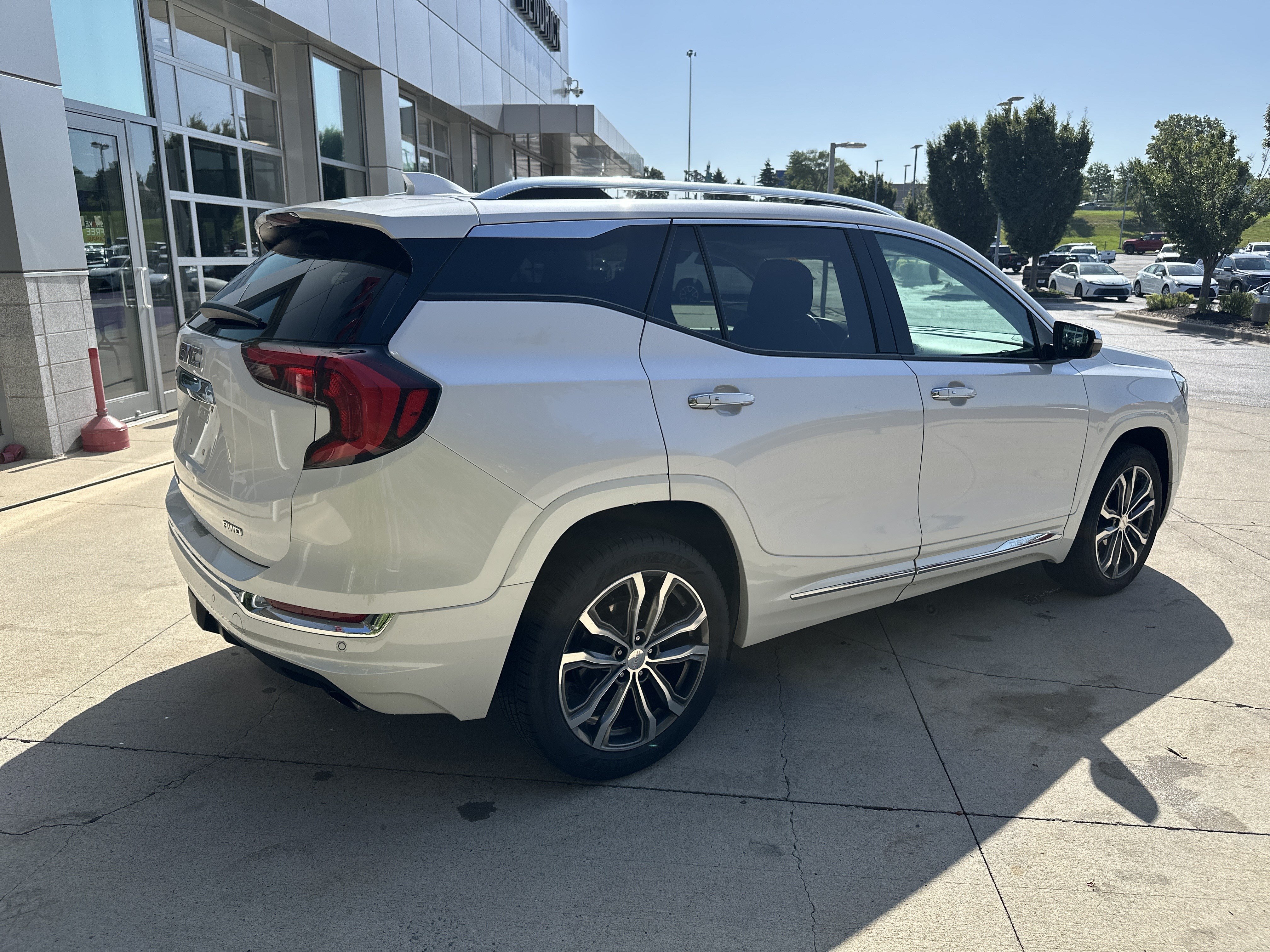 Used 2020 GMC Terrain Denali w/ LPO, Cargo Package AWD/4WD image 6