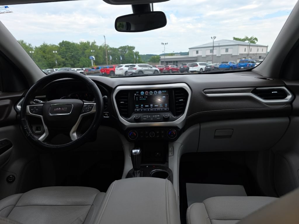Used 2019 GMC Acadia SLT AWD/4WD image 32