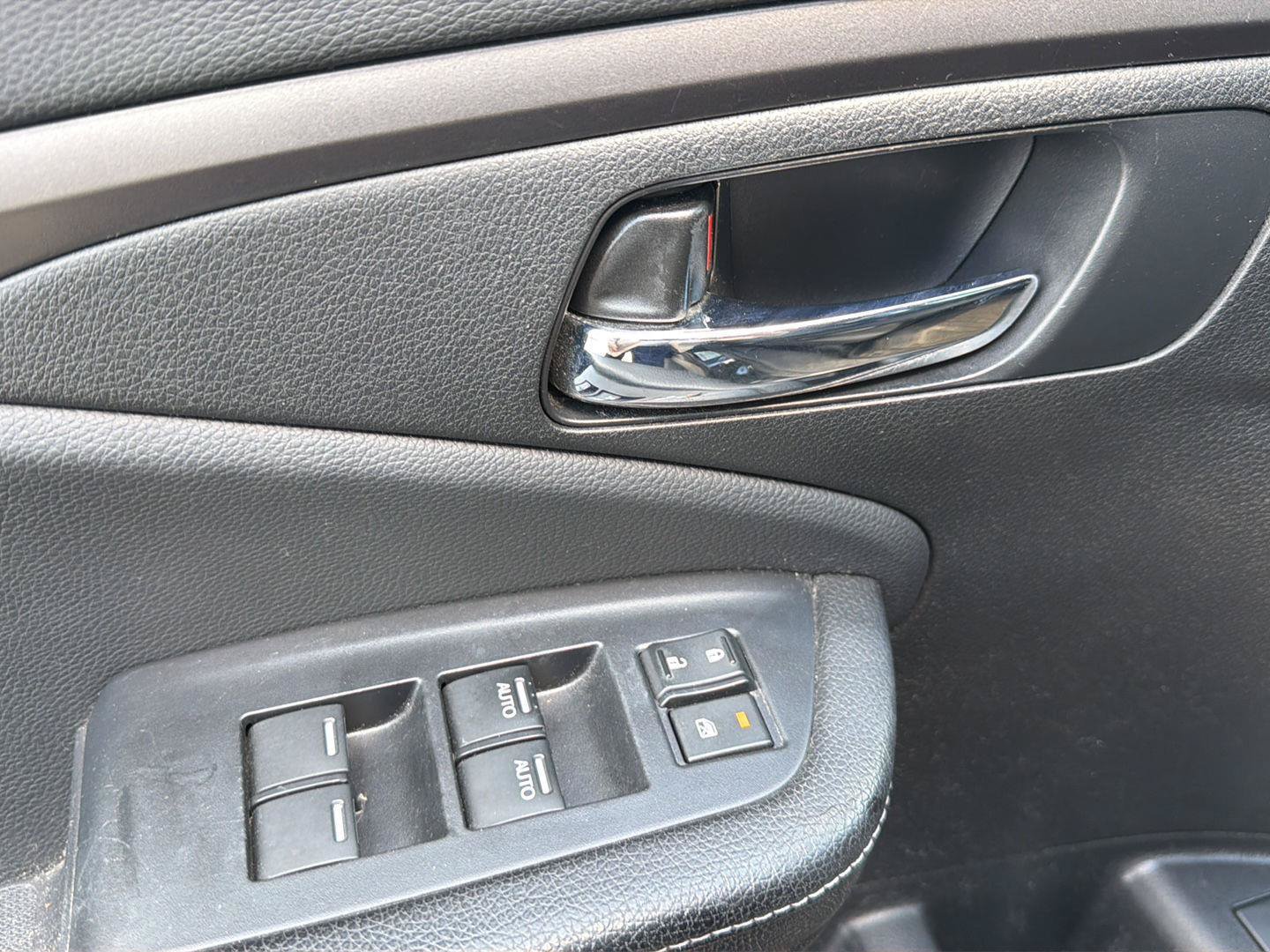 Used 2017 Honda Ridgeline Sport image 11