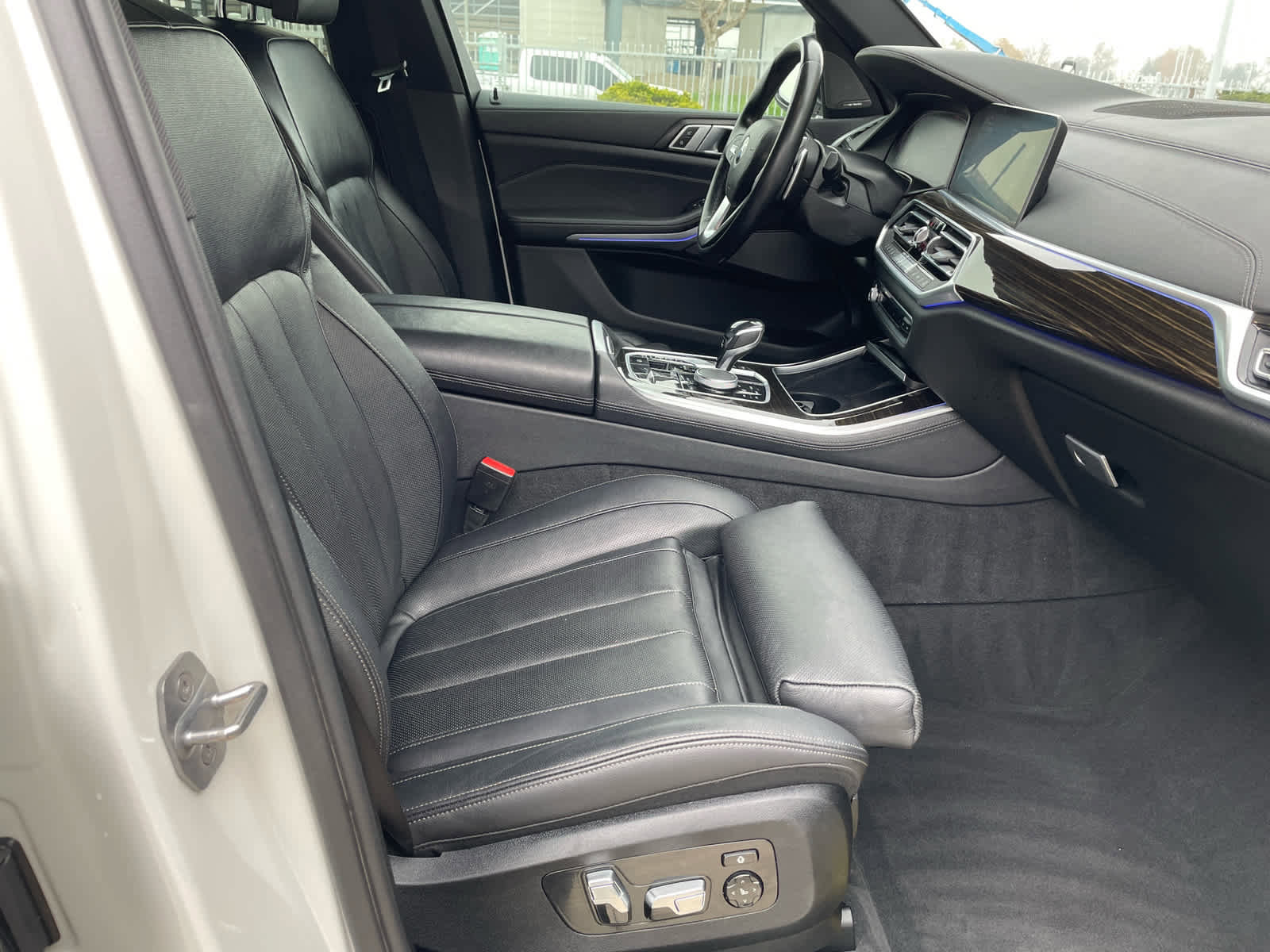 Used 2020 BMW X5 sDrive40i w/ Luxury Seating Package image 10