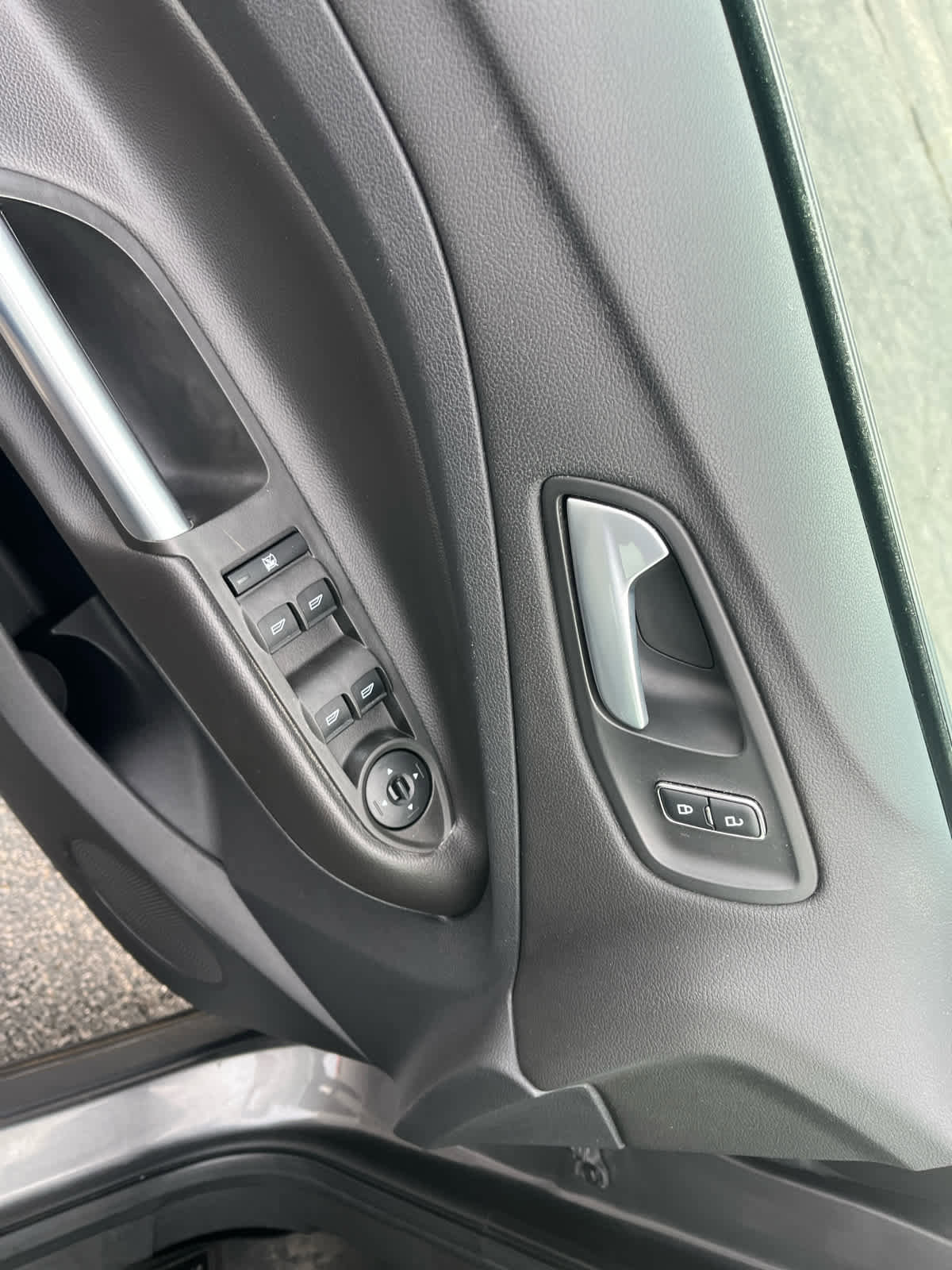 Used 2014 Ford Escape SE w/ Equipment Group 201A image 27