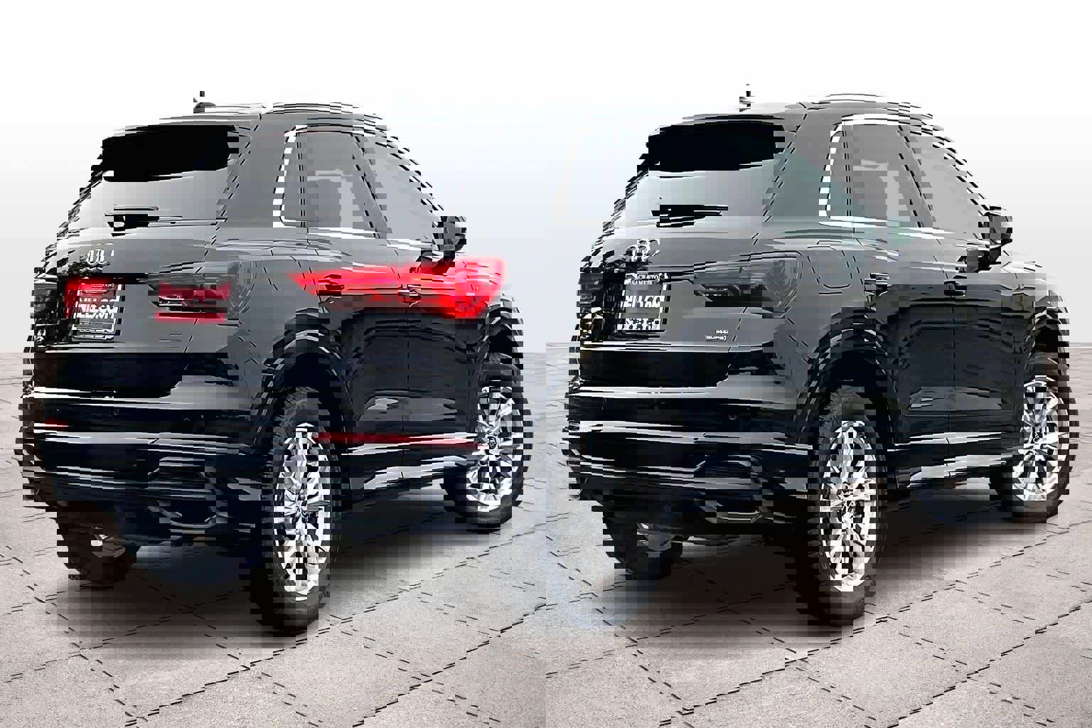 Used 2025 Audi Q3 2.0T Premium Plus image 16