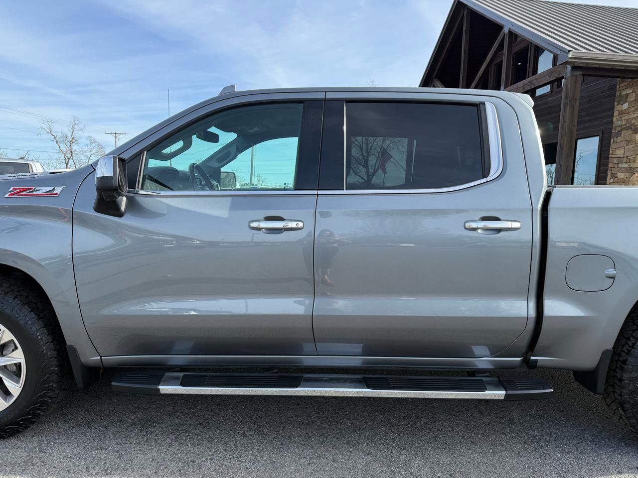 Used 2021 Chevrolet Silverado 1500 LTZ AWD/4WD image 36