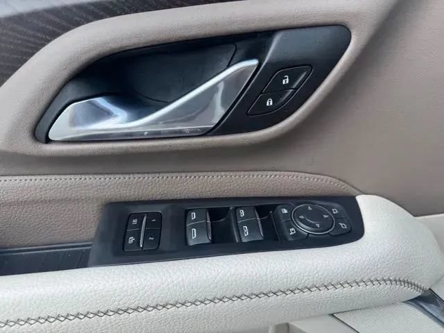 Used 2023 GMC Yukon Denali AWD/4WD image 13