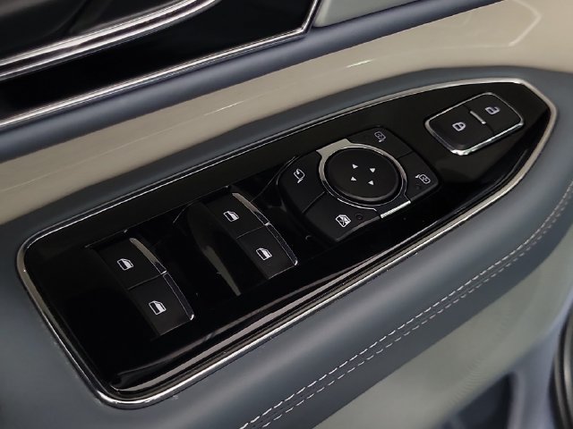 Used 2023 Lincoln Navigator L Black Label AWD/4WD image 22