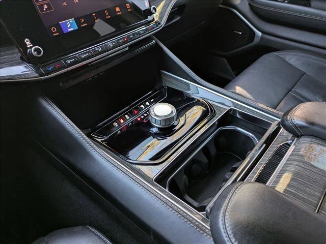 Used 2022 Jeep Wagoneer Series III image 12