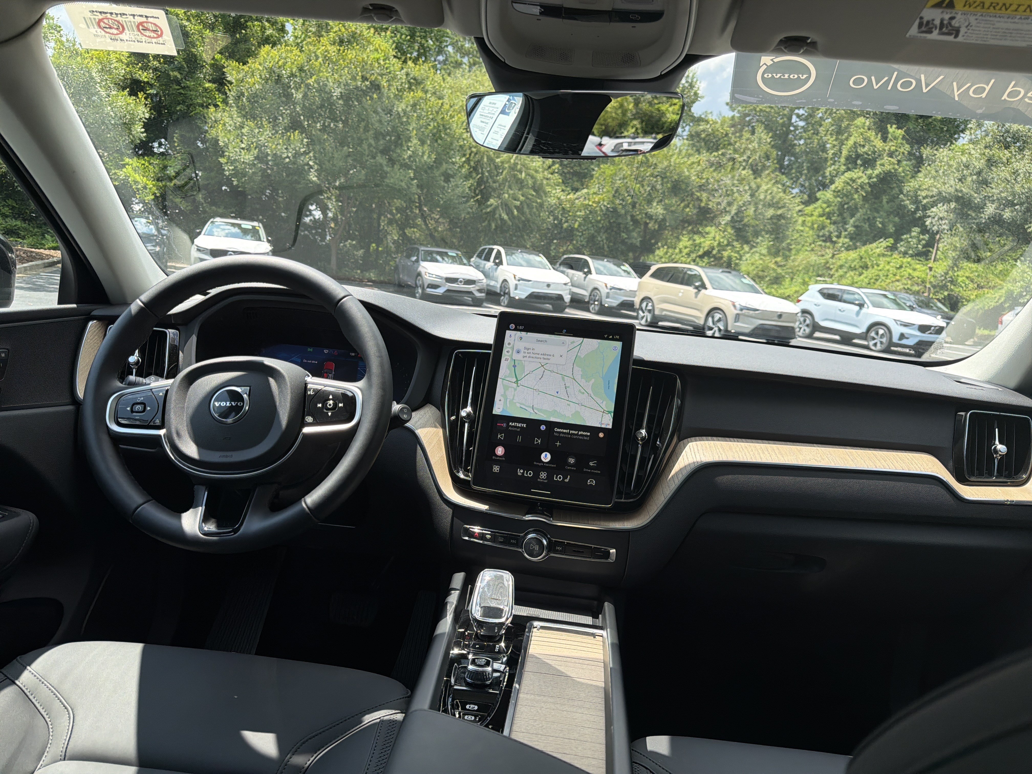 Certified 2026 Volvo XC60 B5 Plus AWD/4WD image 30