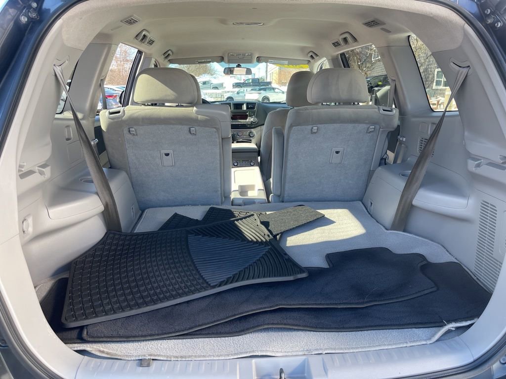 Used 2012 Toyota Highlander 4WD w/ Tech Pkg image 15