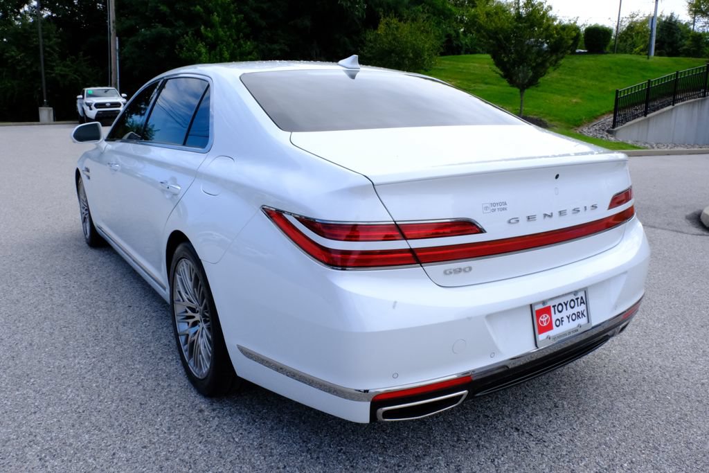 Used 2021 Genesis G90 3.3T Premium RWD image 5