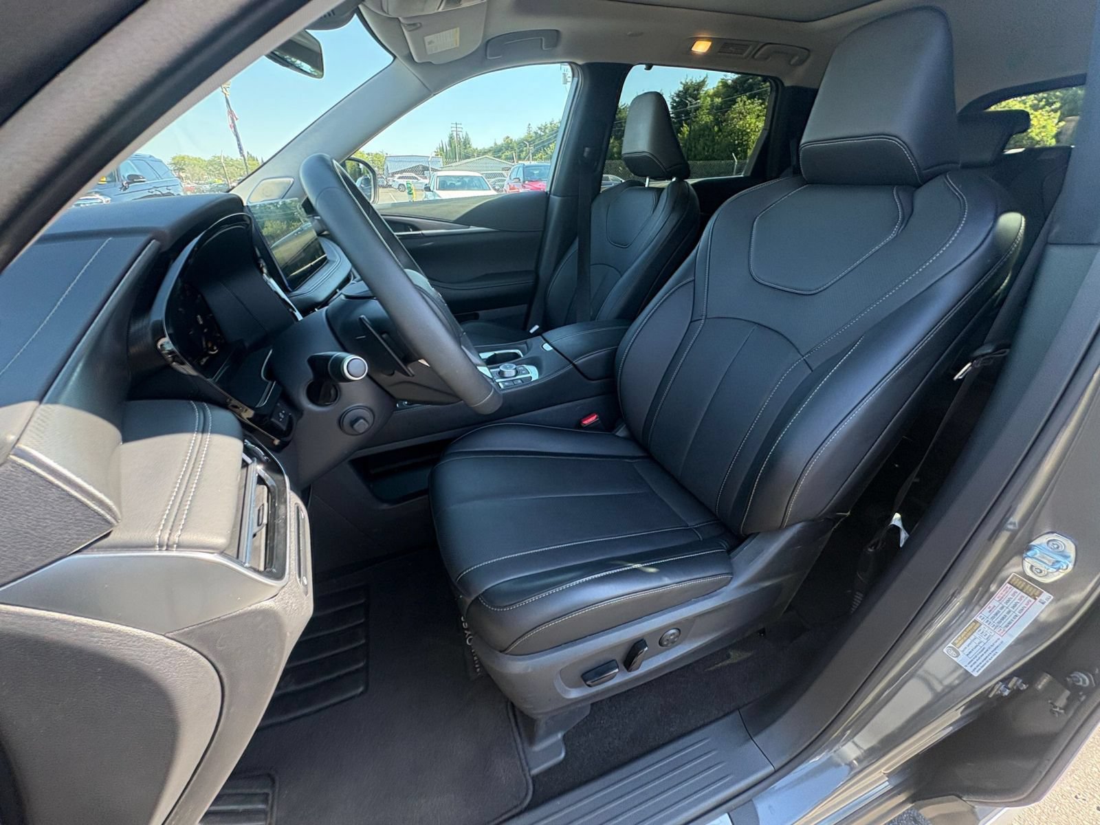 Used 2026 INFINITI QX60 Luxe AWD/4WD image 40
