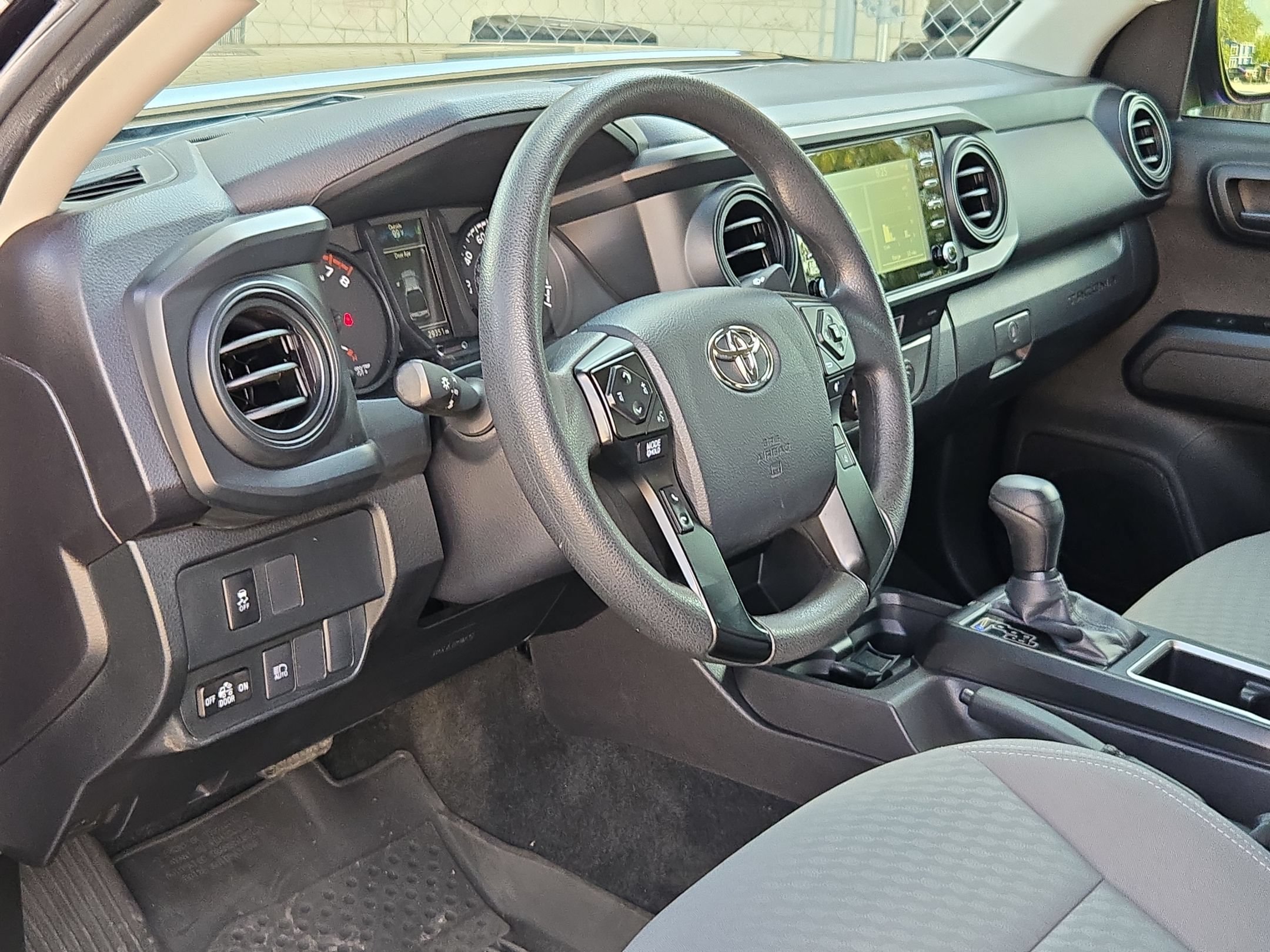 Used 2023 Toyota Tacoma SR AWD/4WD image 12