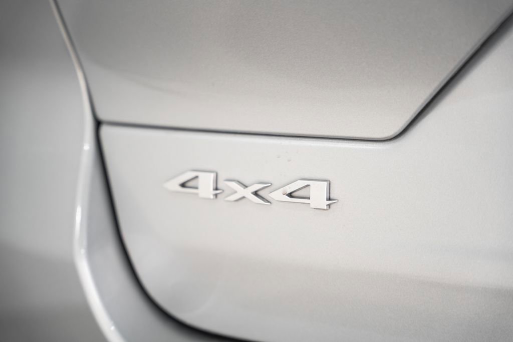 New 2025 Jeep Grand Cherokee Laredo X w/ Luxury Tech Group I image 8