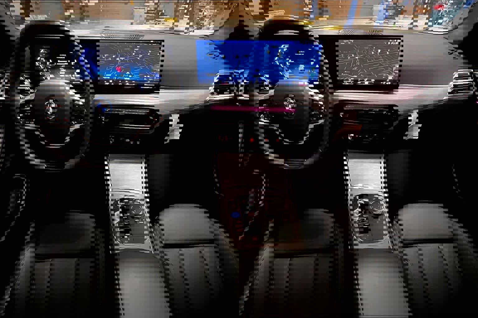 Certified 2025 BMW i4 eDrive40 image 14