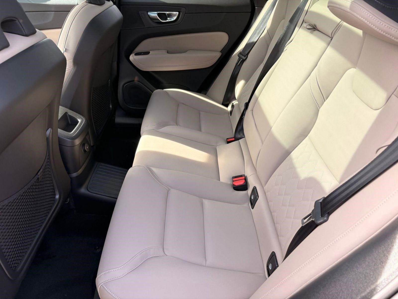 New 2026 Volvo XC60 T8 Core w/ Climate Package image 25